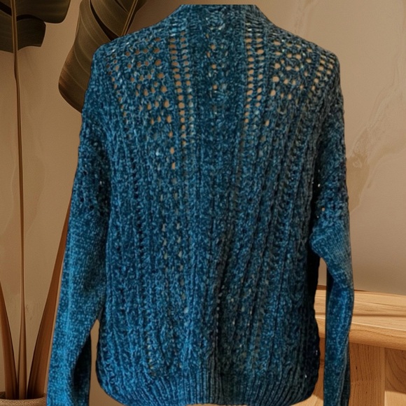 🦚HOST PICK🦚 NWT Cocobleu Green Chenille Sweater - Picture 3 of 13